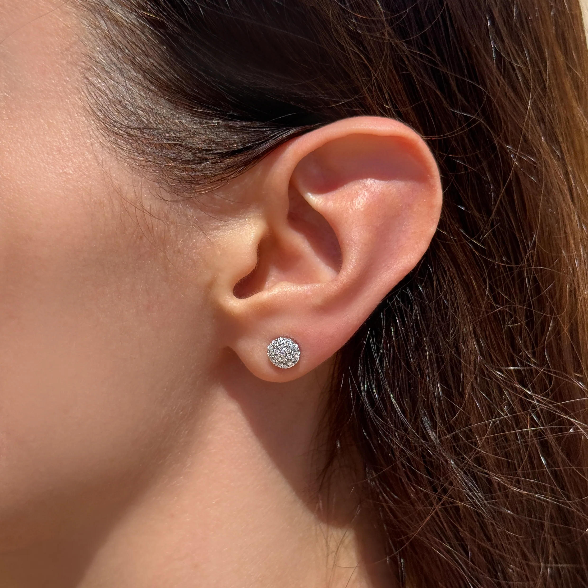 WHITE DIAMOND STUD EARRINGS - Image 4