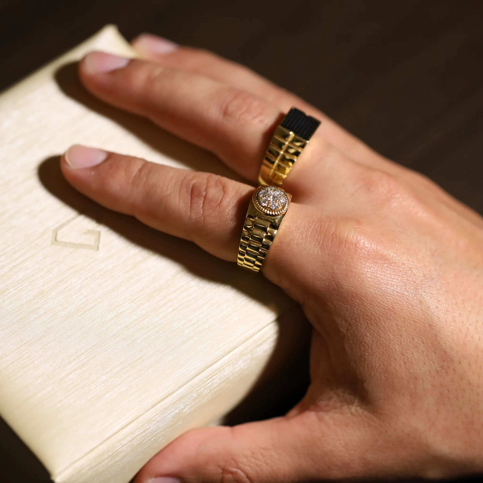 MEN´S WHITE DIAMOND RING - Image 3