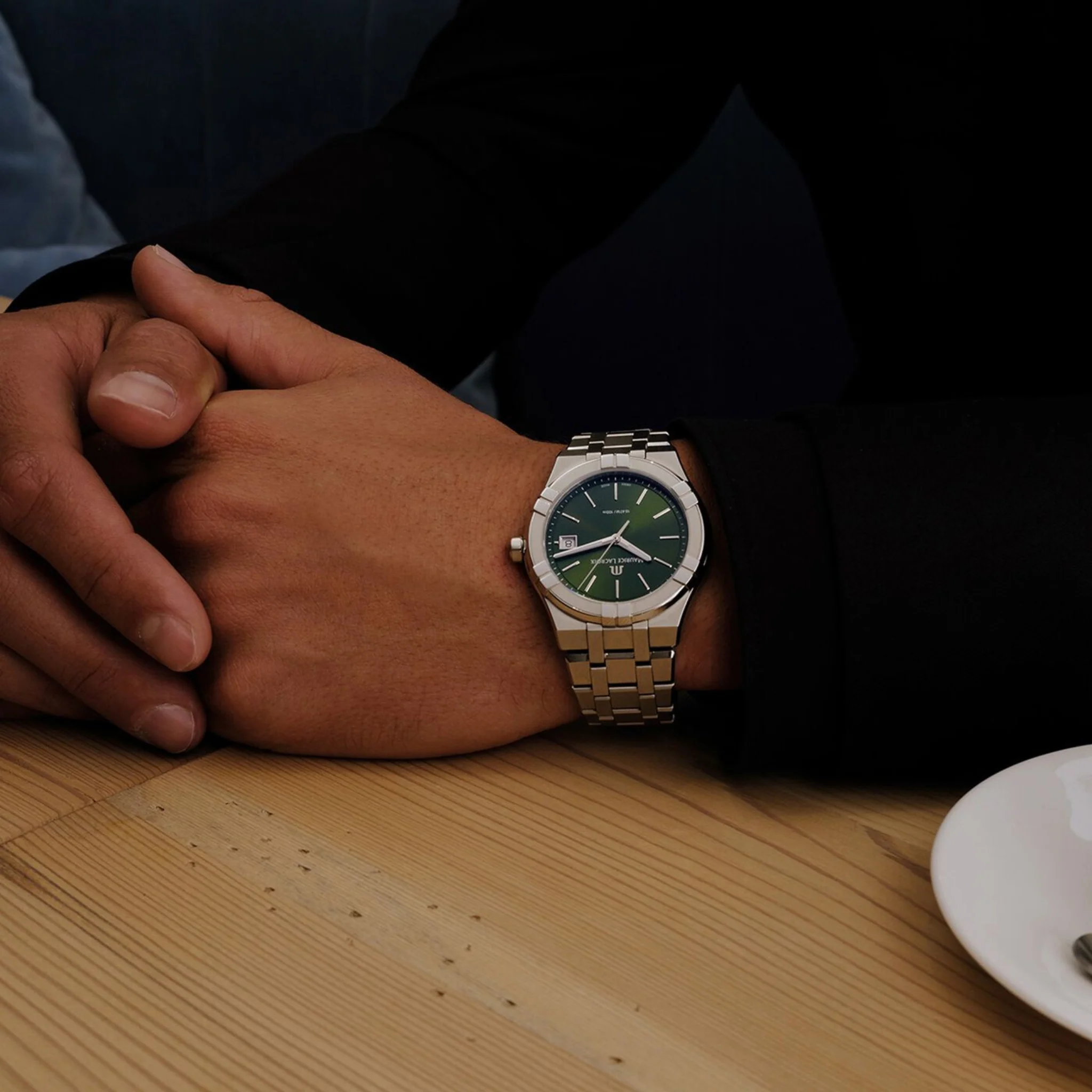 AIKON QUARTZ DATE - Image 3