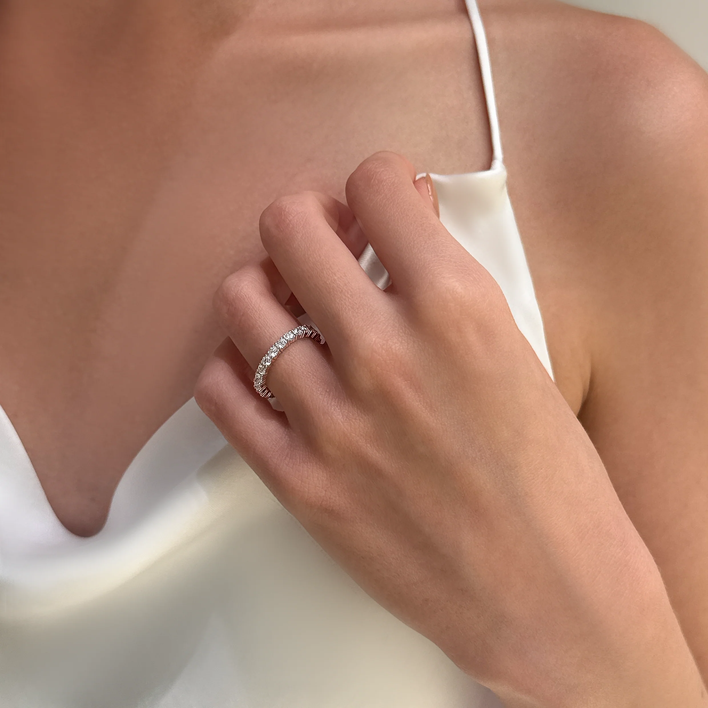 ETERNITY DIAMOND RING - Image 2