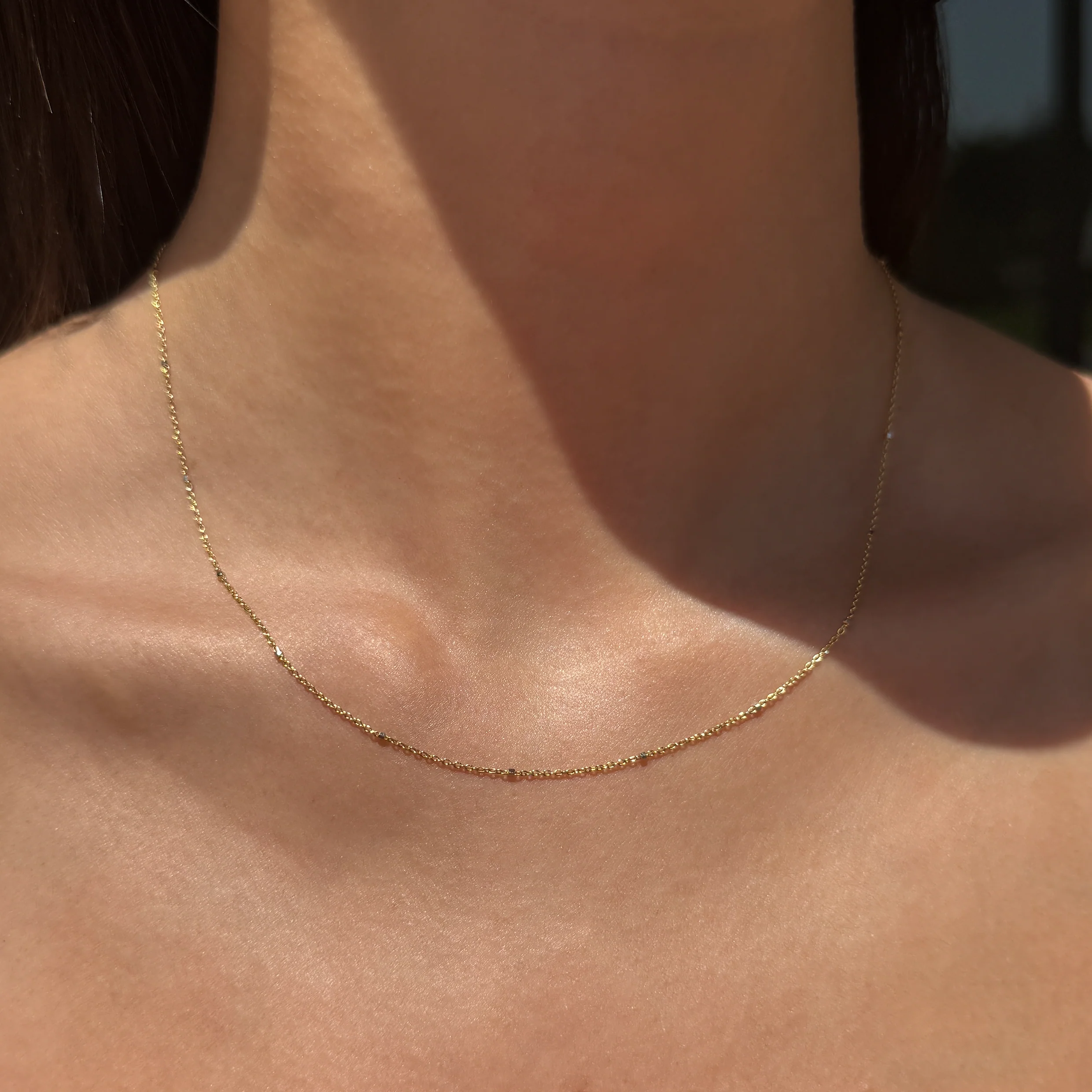 CLASSIC CHAIN NECKLACE - Image 4
