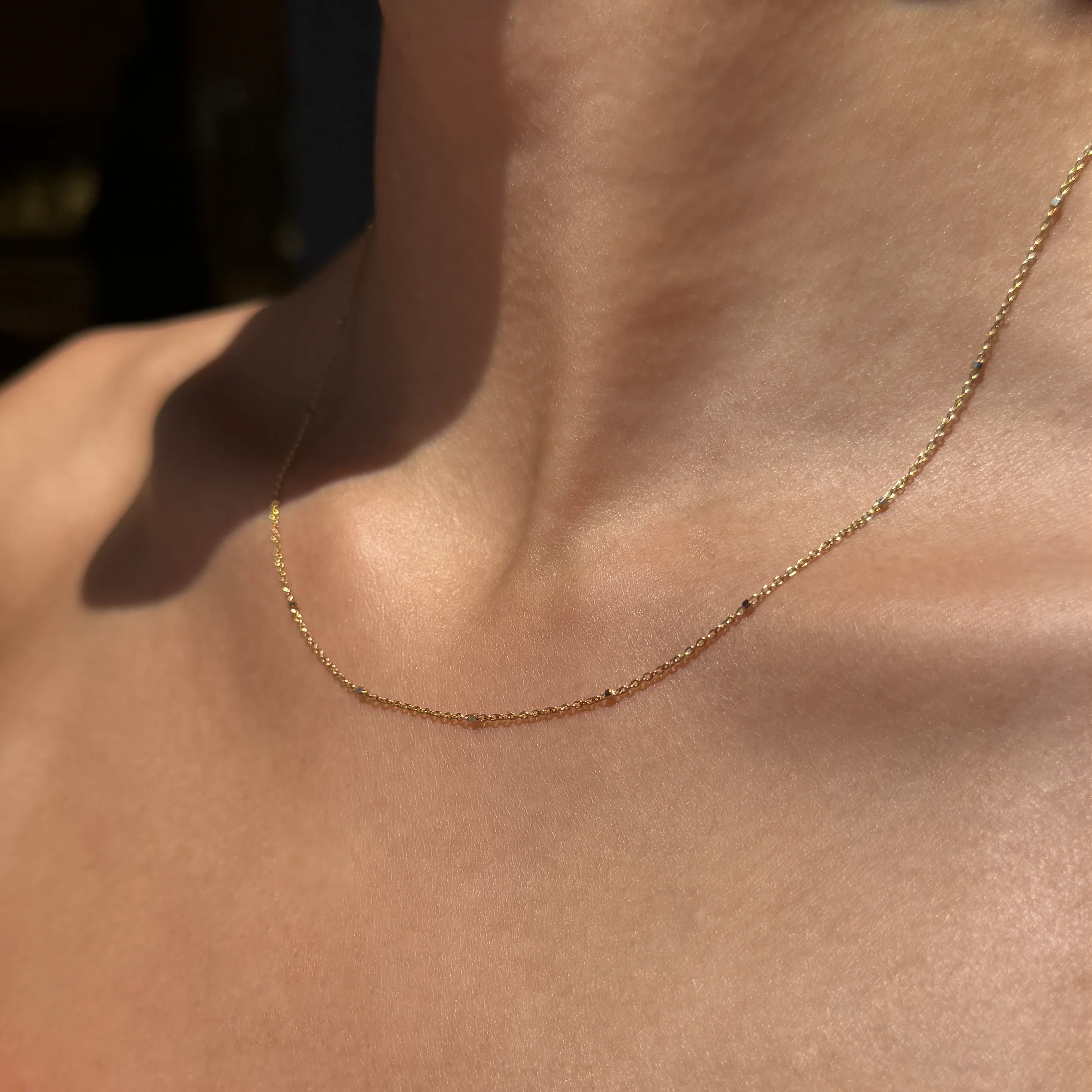 CLASSIC CHAIN NECKLACE - Image 5