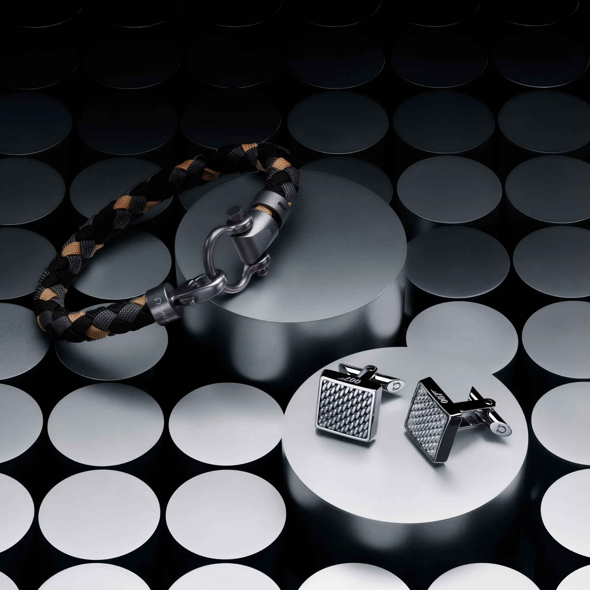 007 EDITION AQUA SAILING BRACELET - Image 3