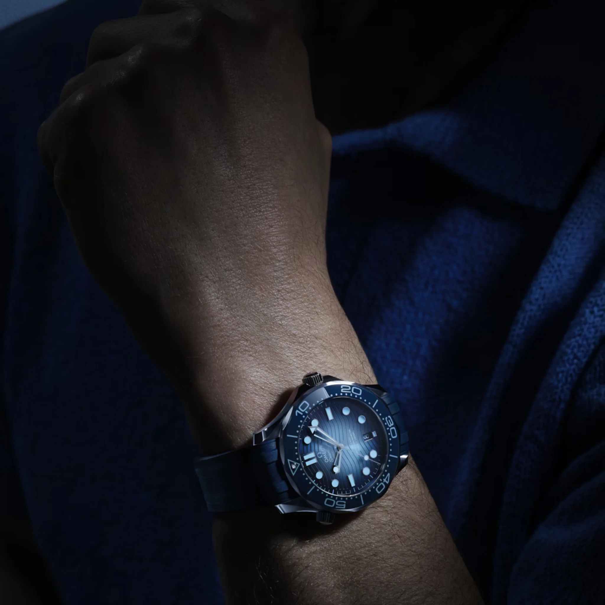 SEAMASTER SUMMER BLUE DIVER 300M CO AXIAL CHRONOMETER - Image 6