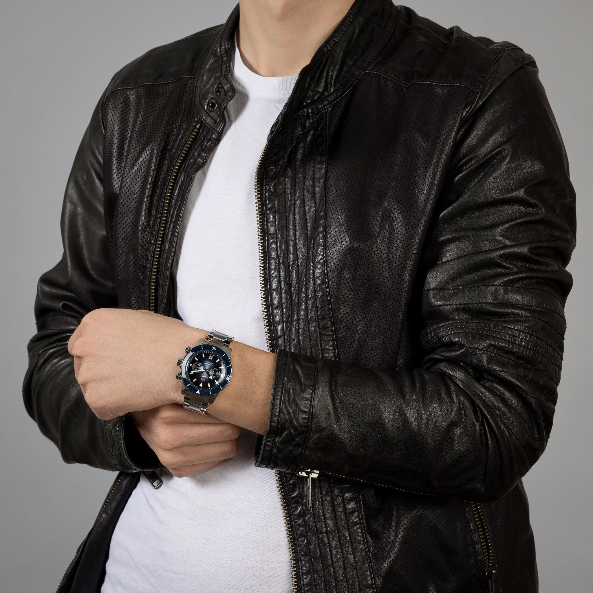 CAPTAIN COOK AUTOMATIC CHRONOGRAPH - Image 4