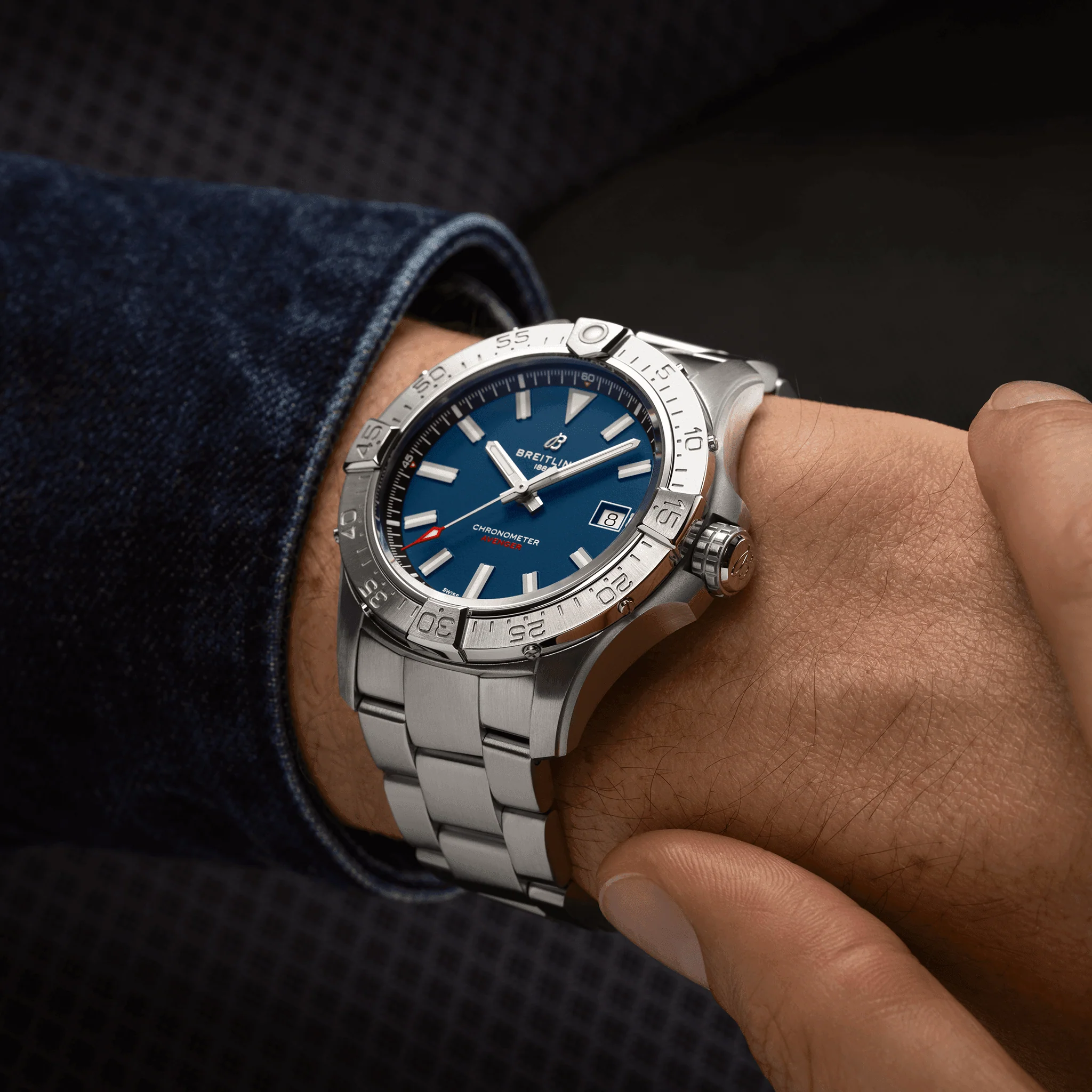 AVENGER AUTOMATIC 42 - Image 6