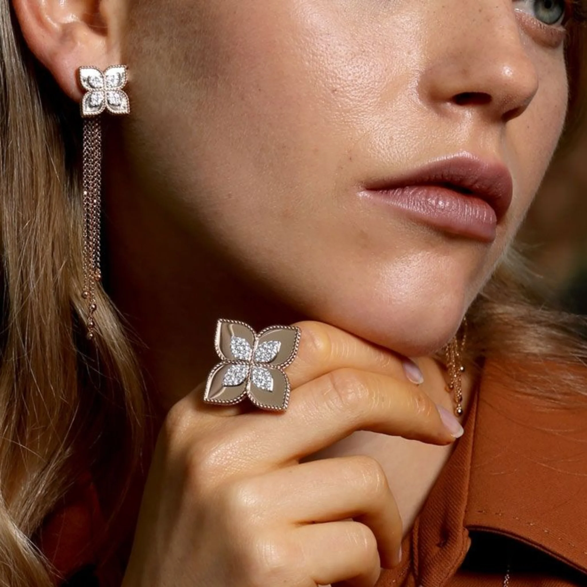 PRINCESS FLOWER EARRINGS - Image 2
