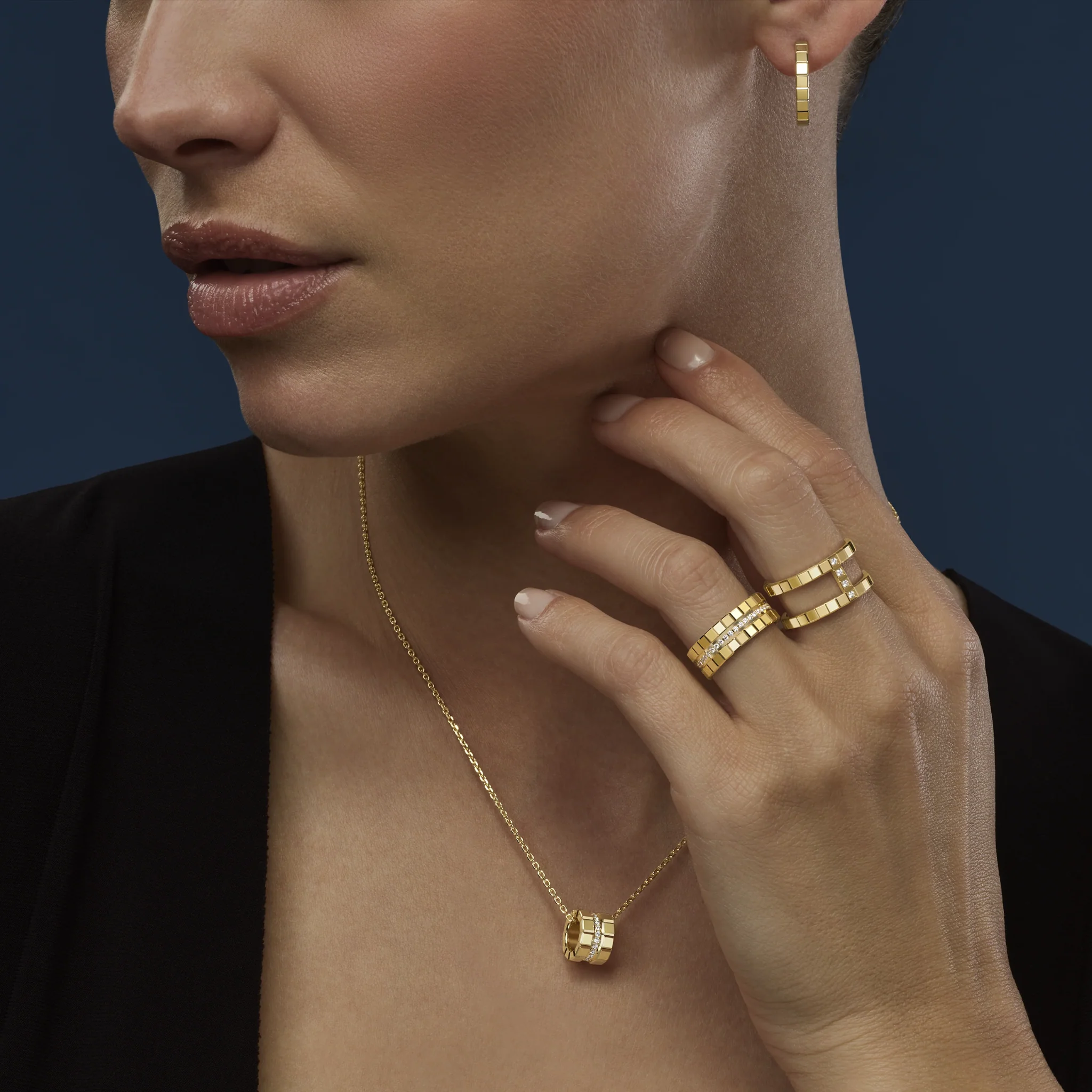 ICE CUBE NECKLACE - Image 4