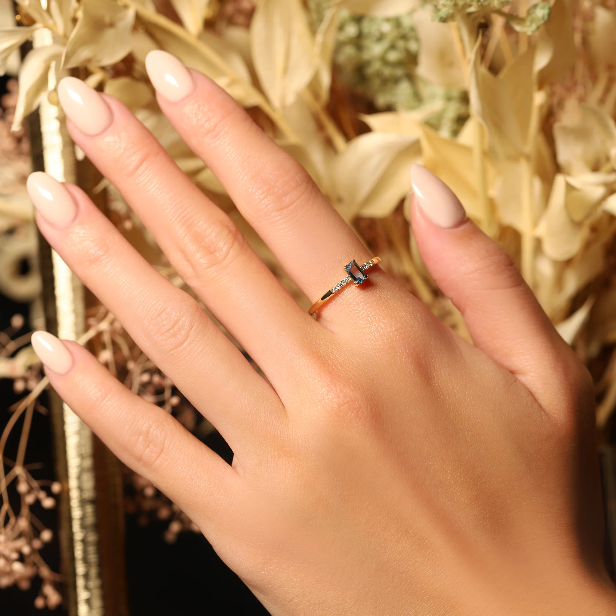 NATURAL COLORS SOLITAIRE RING - Image 2