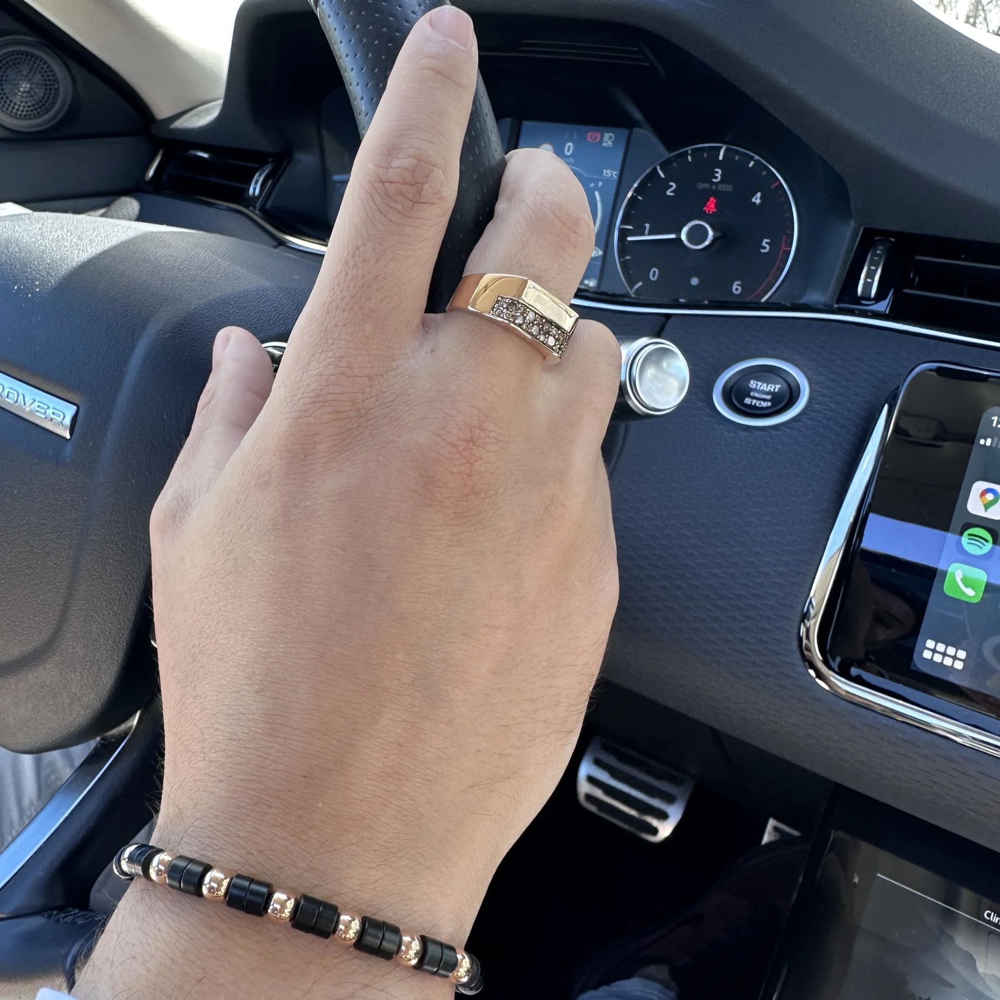 BROWN DIAMOND SIGNET RING - Image 2