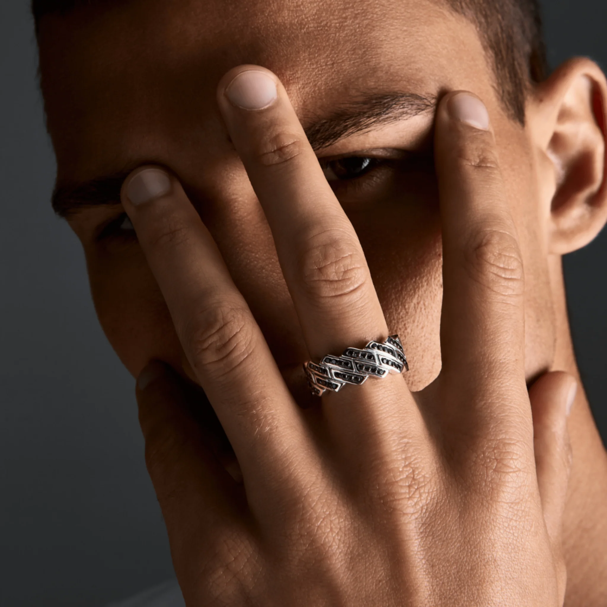 COSMOPOLITAN LUXURY RING - Image 3
