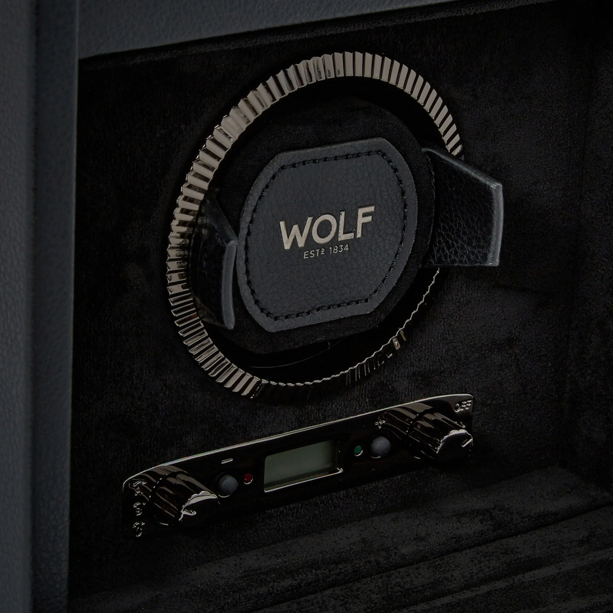 BRITISH RACING SINGLE WATCH WINDER WITH STORAGE - Image 5