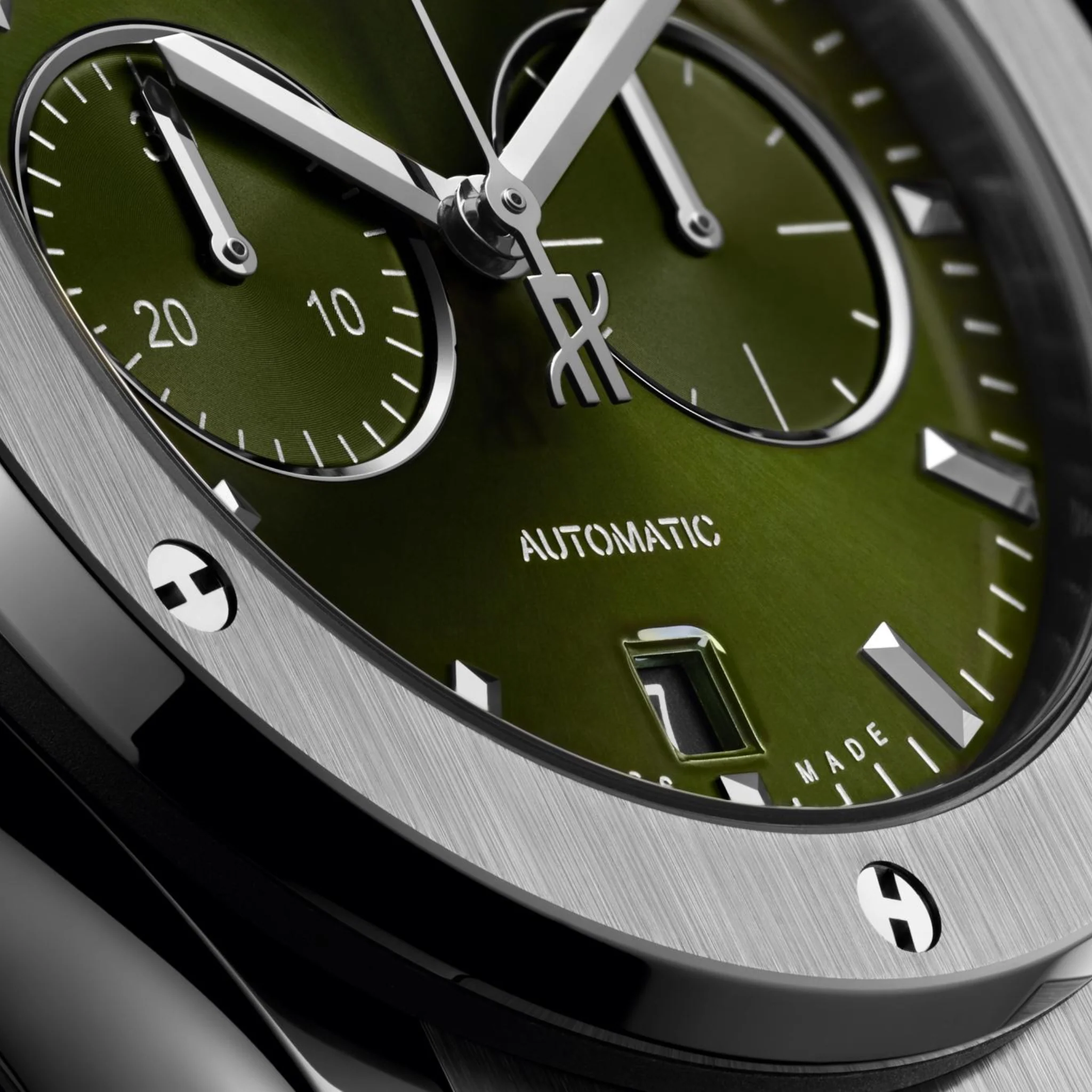 CLASSIC FUSION CHRONOGRAPH TITANIUM GREEN - Image 3