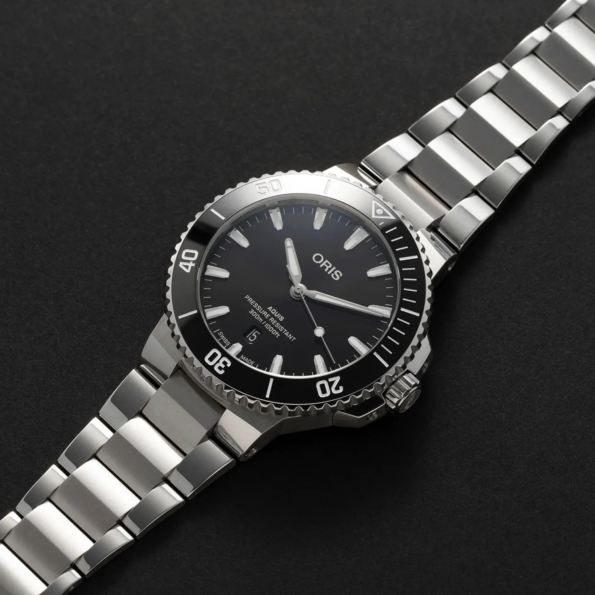 AQUIS DATE AUTOMATIC 43.5MM - Image 3