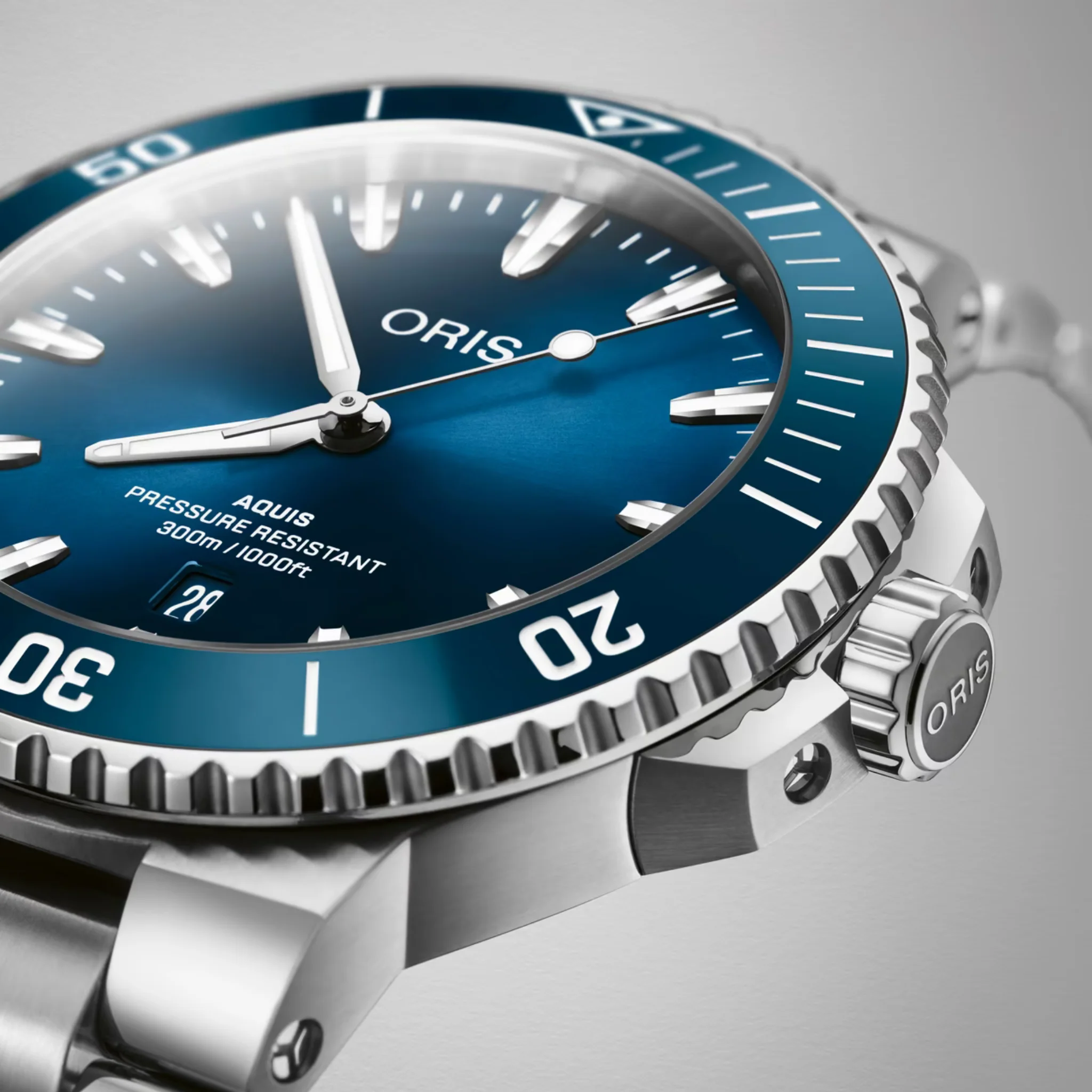 AQUIS DATE AUTOMATIC 43.5MM - Image 2