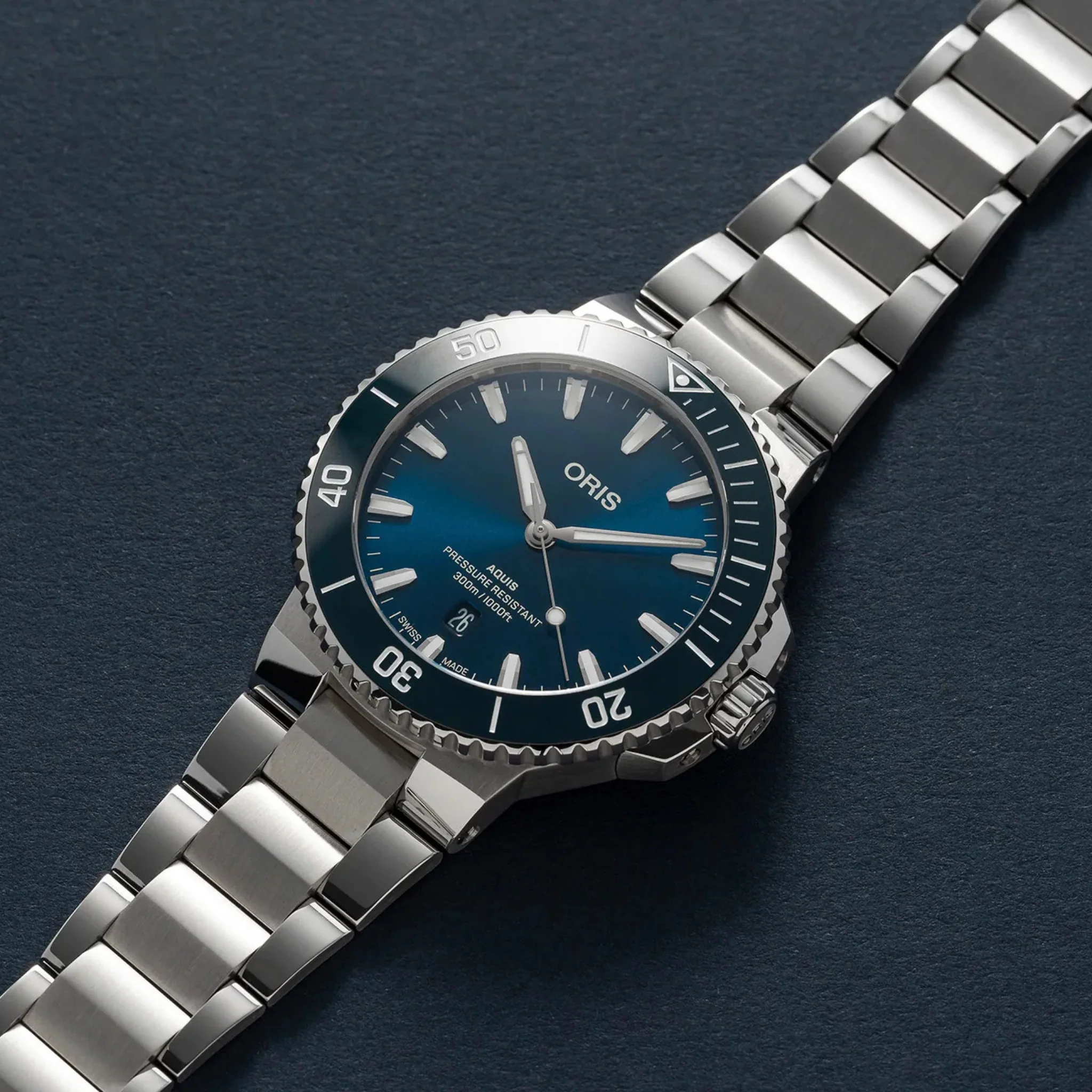 AQUIS DATE AUTOMATIC 43.5MM - Image 3