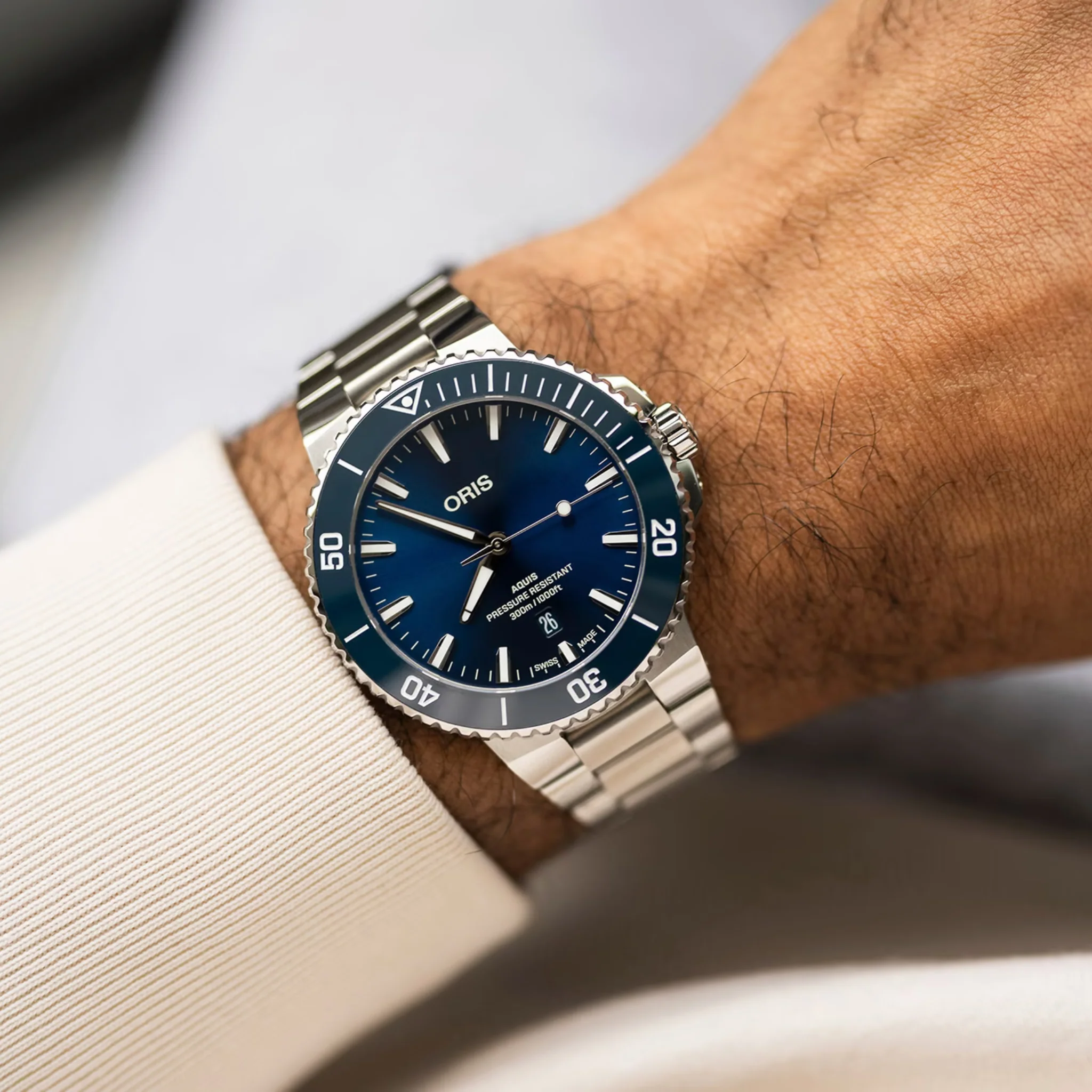 AQUIS DATE AUTOMATIC 43.5MM - Image 6